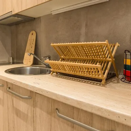 Five-o-six Apartment, Zupa-kopaonik דירה