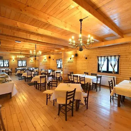 Five-o-six Apartment, Zupa-kopaonik דירה *