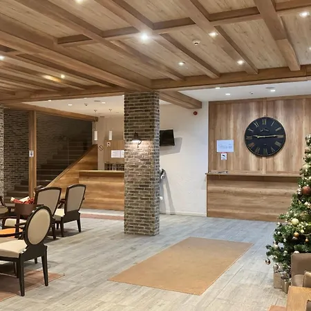 Five-o-six Apartment, Zupa-kopaonik דירה